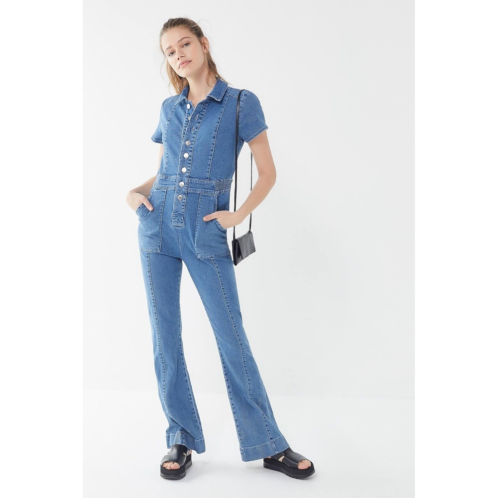 BDG Womens Size 10 Denim Jumpsuit Short Sleeve Flare Leg Retro 70s Medium Wash